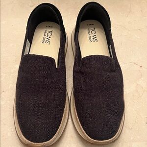 TOMS Dark Canvas Slip-Ons NEVER WORN